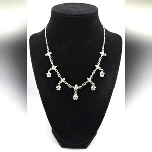 🆓️FREE ADD ON TO BUNDLE Floral Flower Rhinestone Silver Necklace